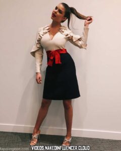 Lauren Searle Brown Hair Big Ass Busty Brunette Bisexual