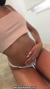 Sweetie Maize Latin Shaking Ass Small Ass American Slim Body