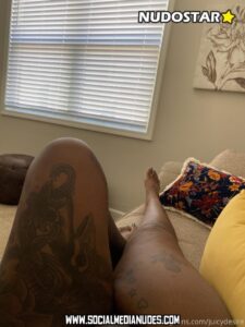Juicy Desire Influencer Black Hair Ebony Brown Eyes Photos