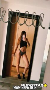 Martina Vismara Slim Body Black Hair Instagramer Italian