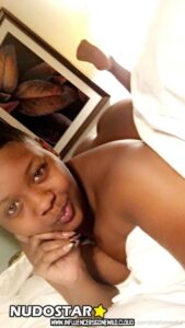 Shezbooteeful Huge Ass American Huge Breasts Leaks