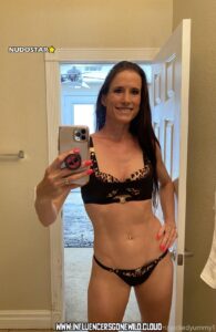 Sofie Marie Medium Ass Tweeter Instagrammer