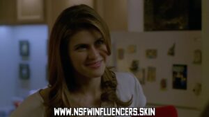 Alexandra Daddario Slim Body Video American Nude Youtuber