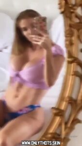 Elizabeth Ostrander Female Bisexual Big Breasts