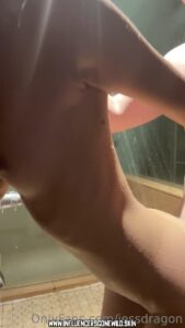 Jess Dragon Brown Eyes Influencer Female Bisexual