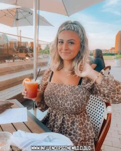 Loganluongo Female Tits Curvy Body Huge Ass Bisexual Sweet